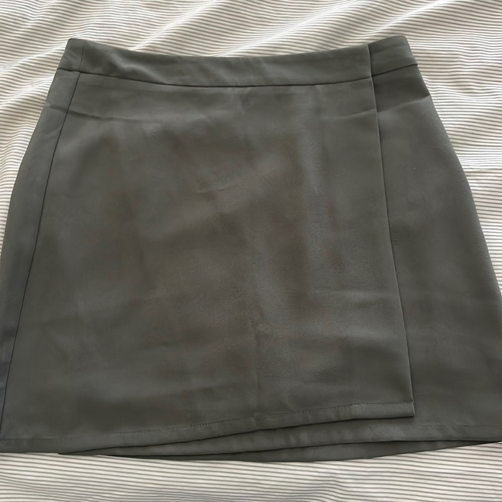 Forever 21 mini skirt
